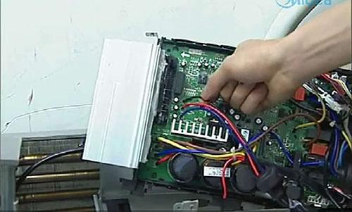 六安美的空调电话是多少